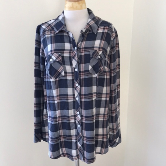 Torrid 1X plaid front button shirt. - Picture 1 of 9